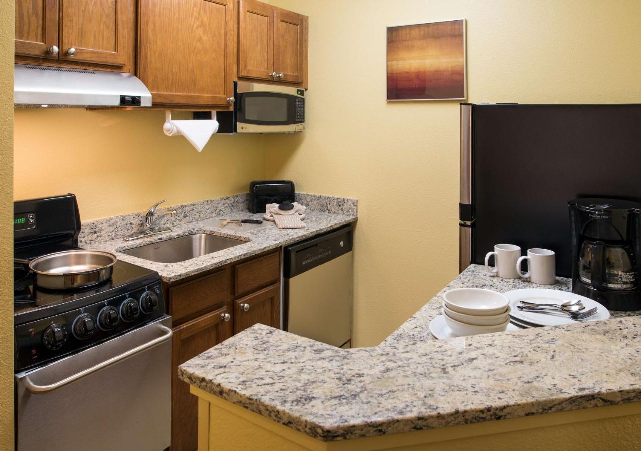 Sonesta Simply Suites Detroit Novi Exteriör bild