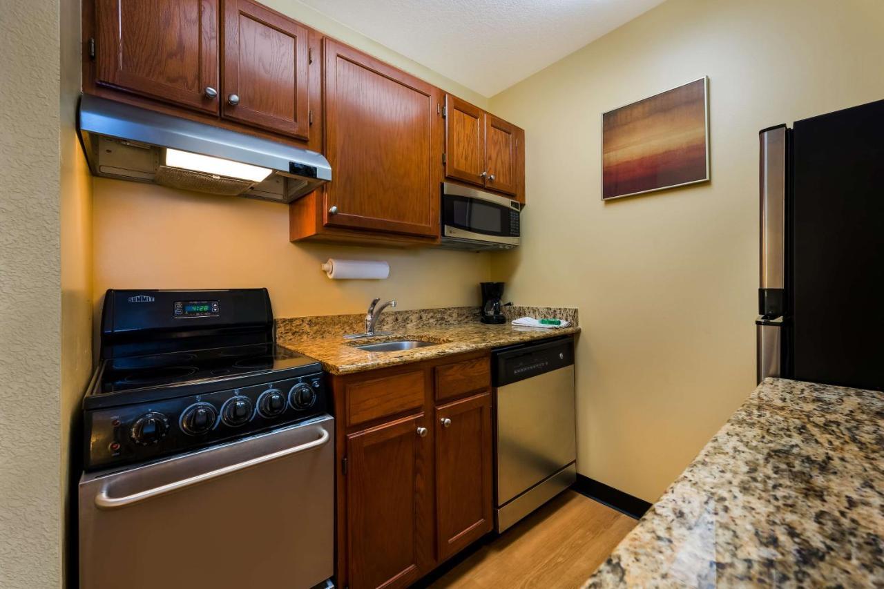 Sonesta Simply Suites Detroit Novi Exteriör bild